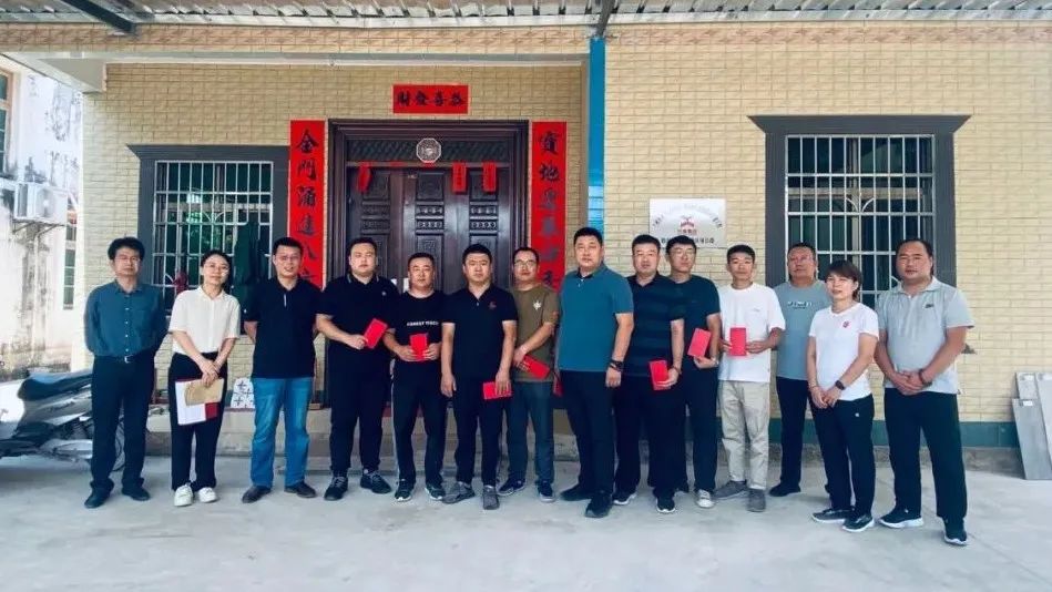 平凡堅(jiān)守的最美科裝人|蘭州至?？诟咚俟窂V西欽州至北海段改擴(kuò)建工程鐵山、合浦服務(wù)區(qū)項(xiàng)目部艱苦奮斗記